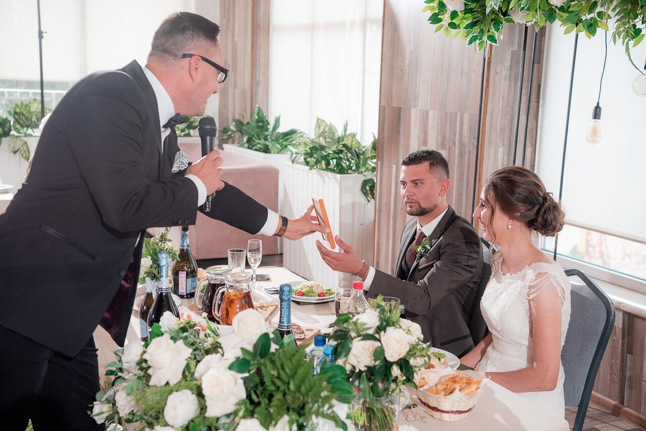 свадьба, свадебный ведущий, тамада на свадьбу, ведущий на свадьбу, свадьба в загородном клубе