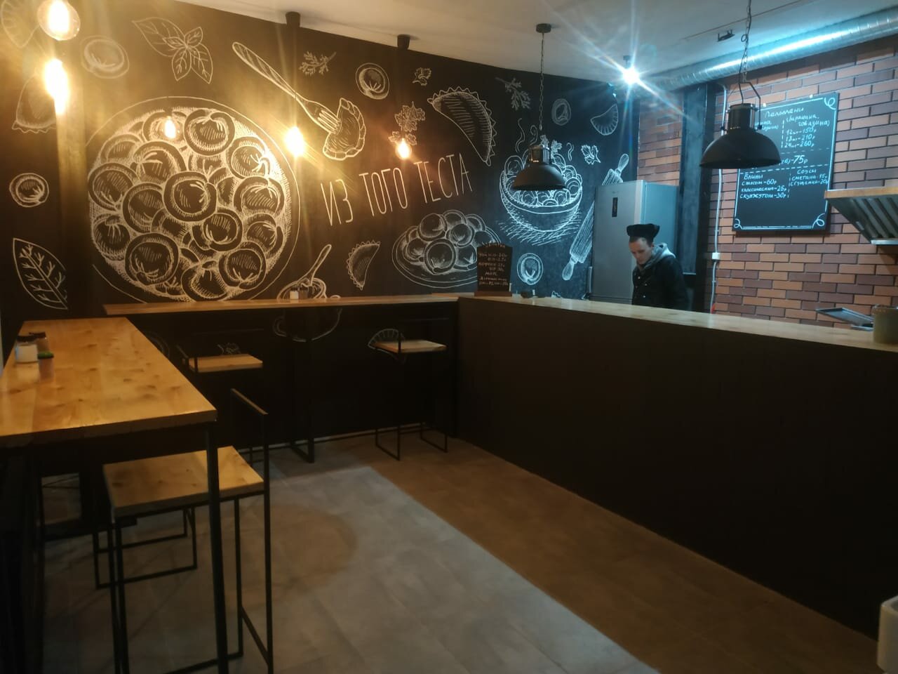 кафе, кофейня ruma's, украшение кофейни, кафе бар вок, крафтовый кафе бар