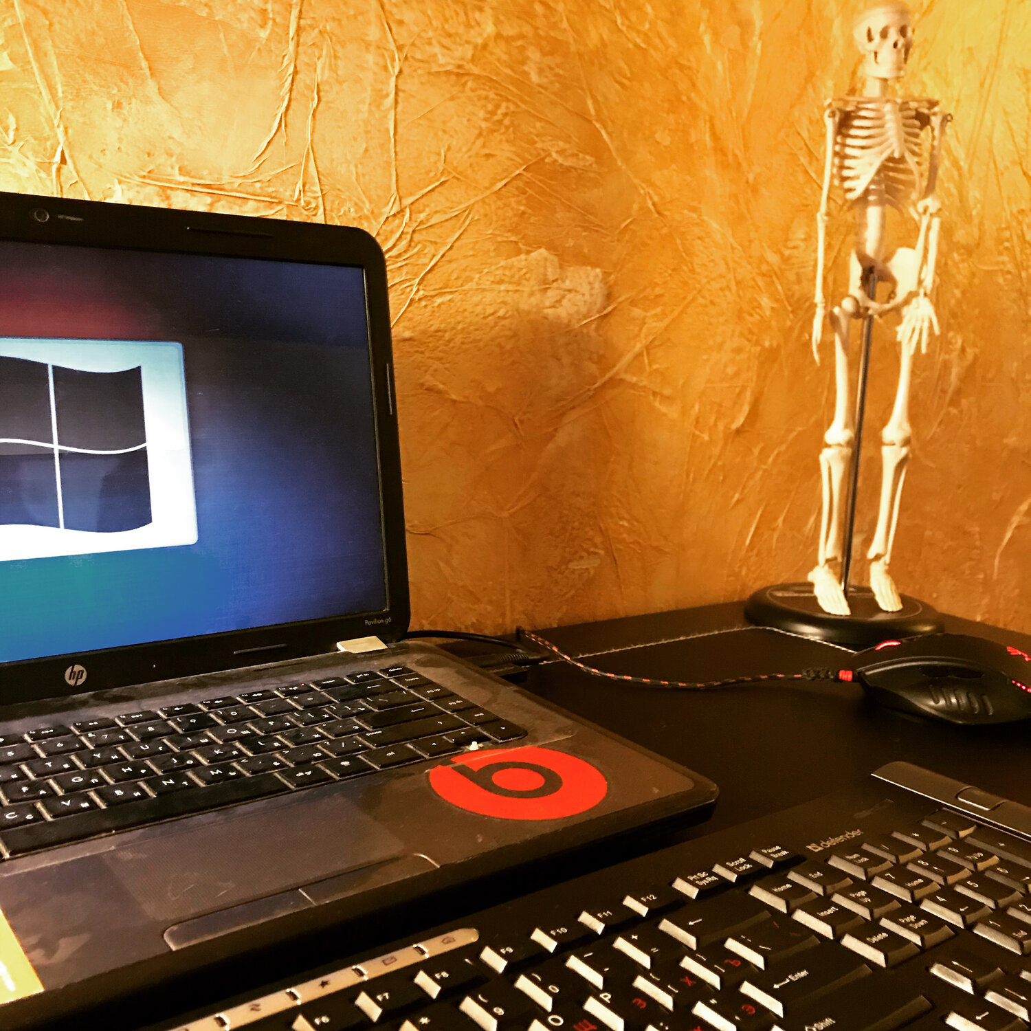 техника, ноутбук, бытовая электроника, компьютер, ноутбук hp pavilion dv7 beats audio