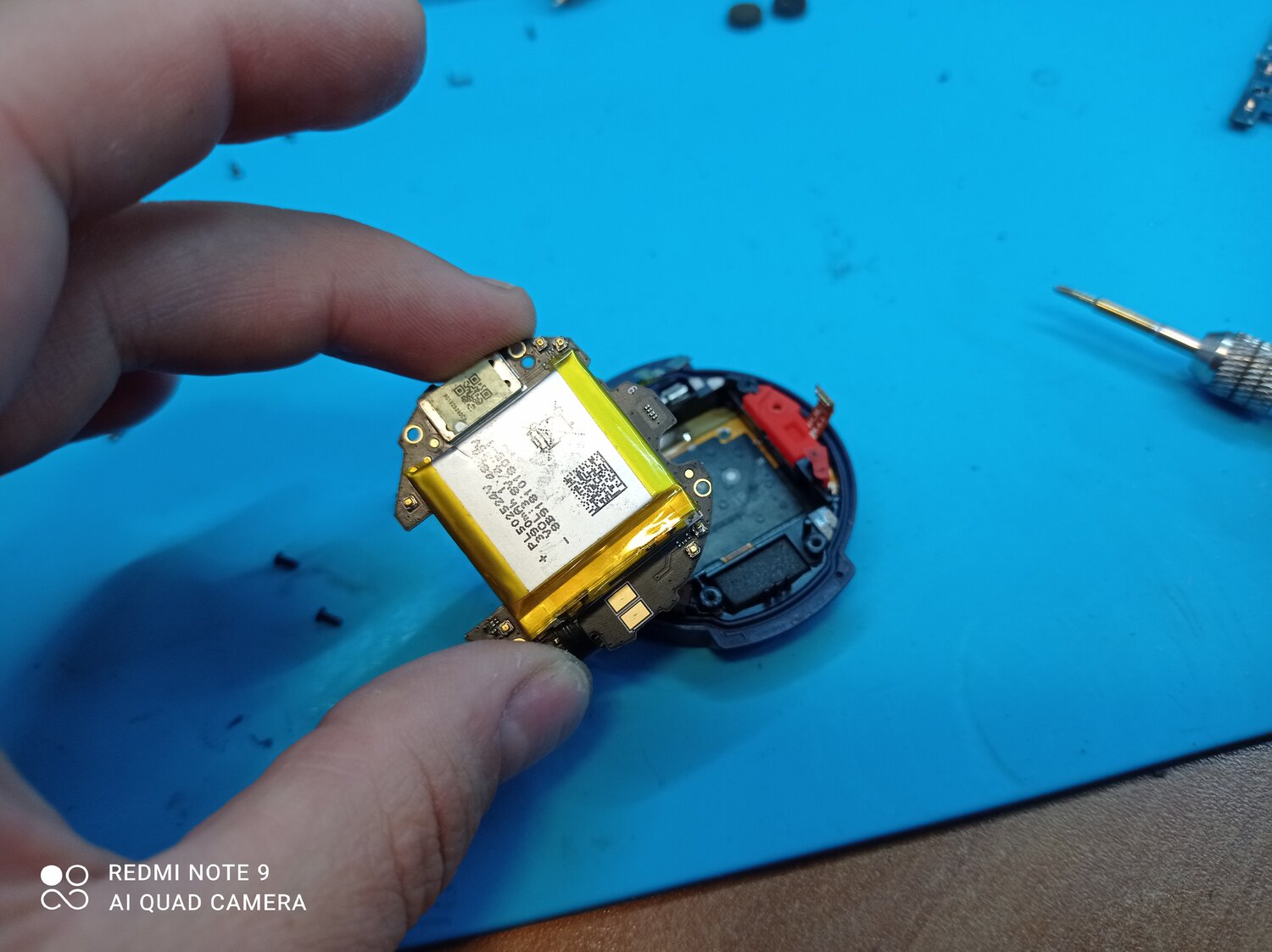 деталь, аккумулятор pr 062033n, аккумулятор для смарт часов 3.7v, easy chip charge, ремонт