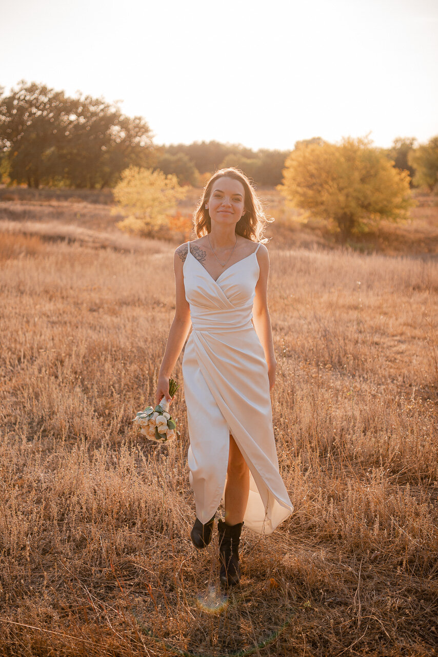 свадебное платье в стиле бохо элегантное, девушка, свадебный наряд, красивые девушки, женщина