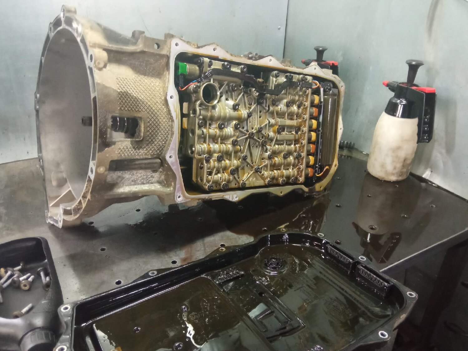 мехатроник на е60, акпп бмв х5 1gtz, мехатроник zf 8hp45 bmw, мехатроник e60, фильтр в акпп бмв ф10 zf8
