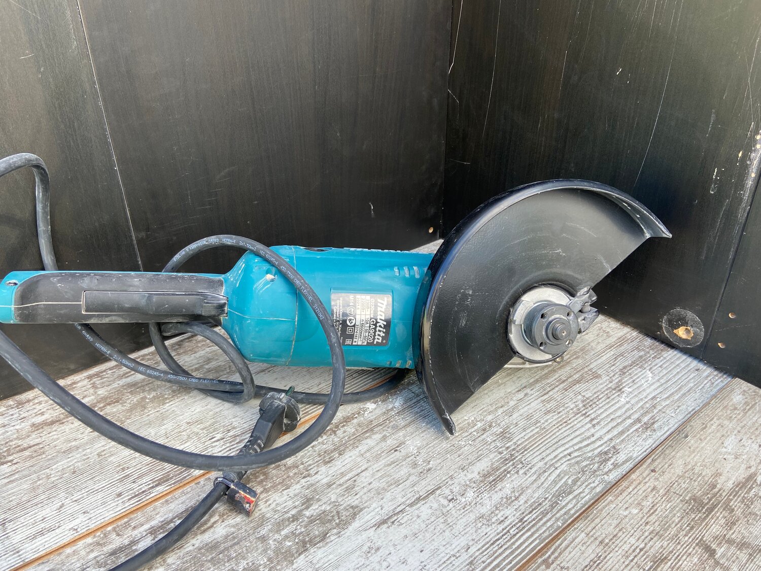 ушм макита 9040s, ушм makita 9069 габариты, ушм makita 9069, makita ga 9020, болгарка makita 9069