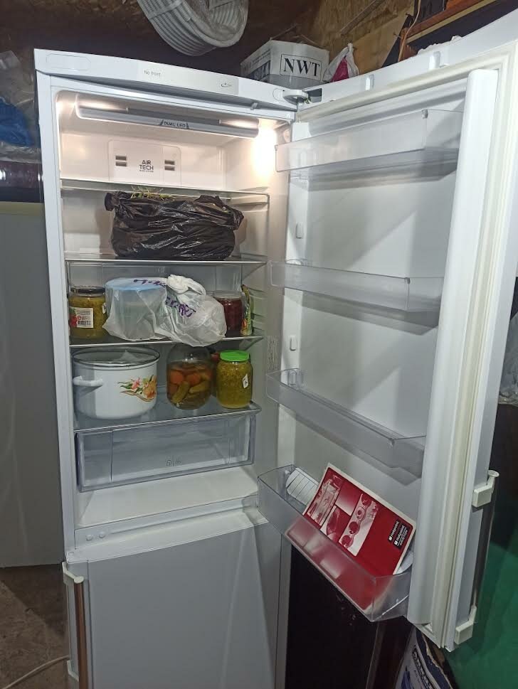 холодильник, холодильник hotpoint ariston, холодильник бу, двухкамерный холодильник, новый холодильник