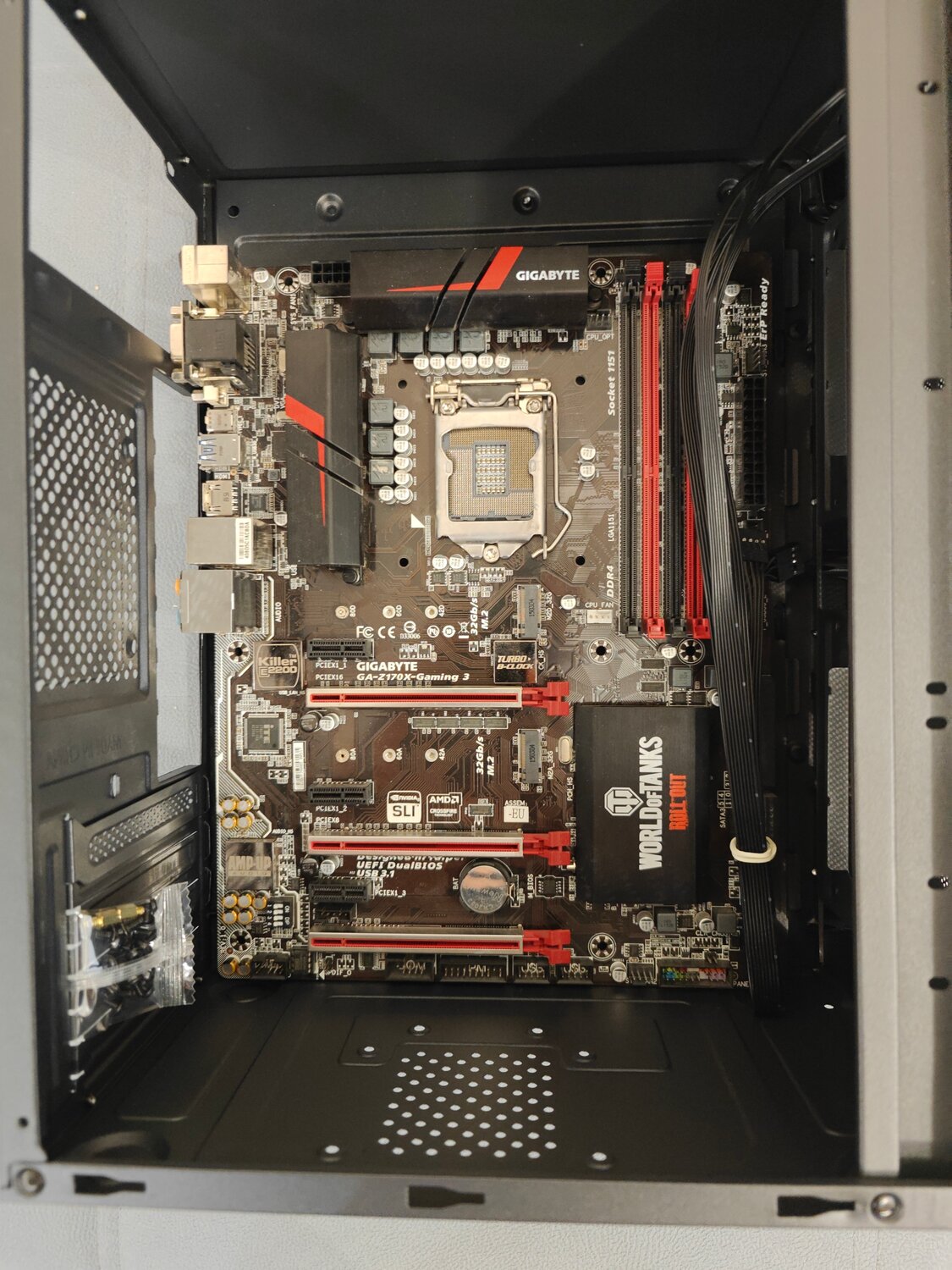 материнская плата gigabyte, компьютерные комплектующие, gigabyte ga-z170-gaming k3, материнская плата asus, разобранный компьютер