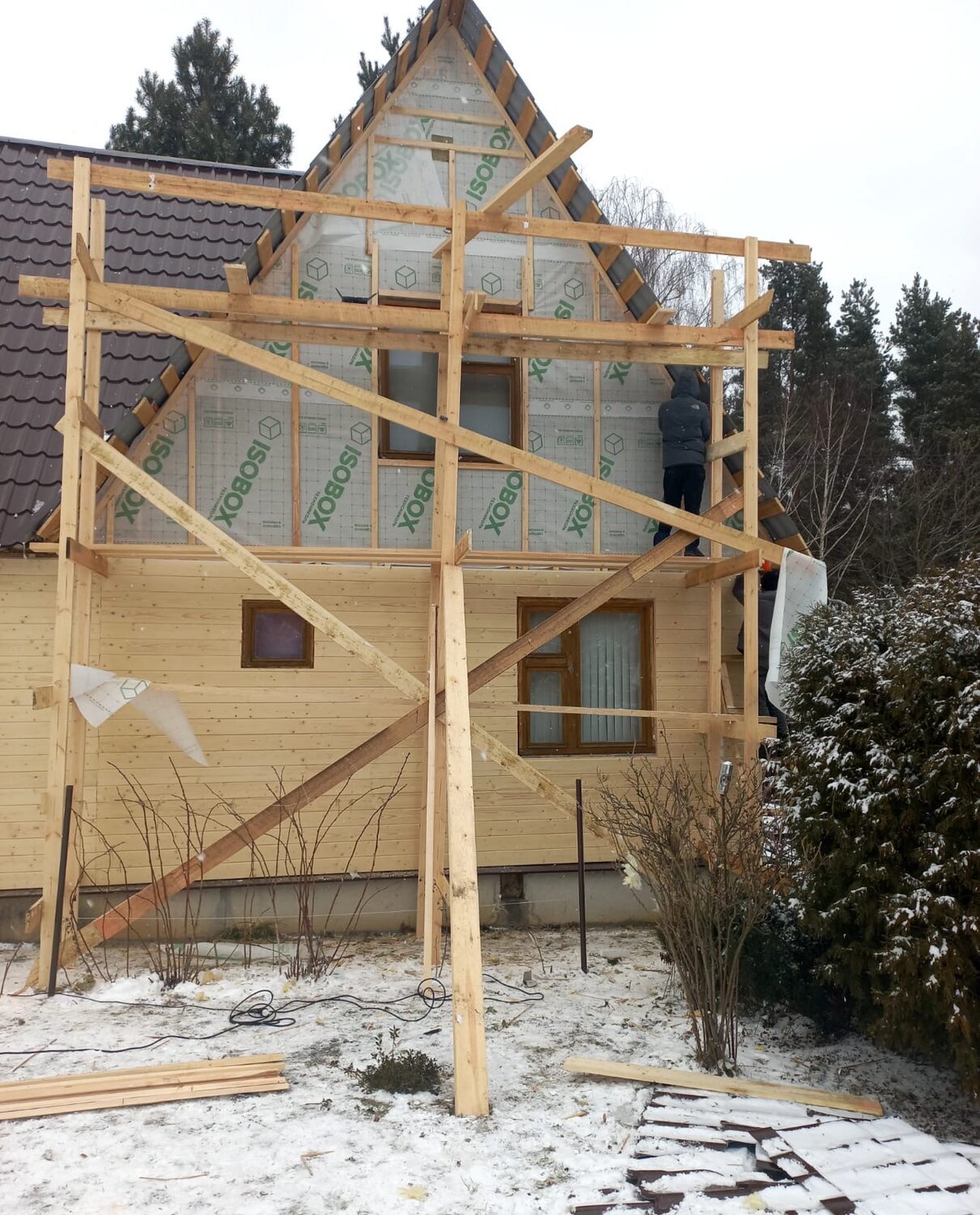 Обшивка дома, имитирующая брус.