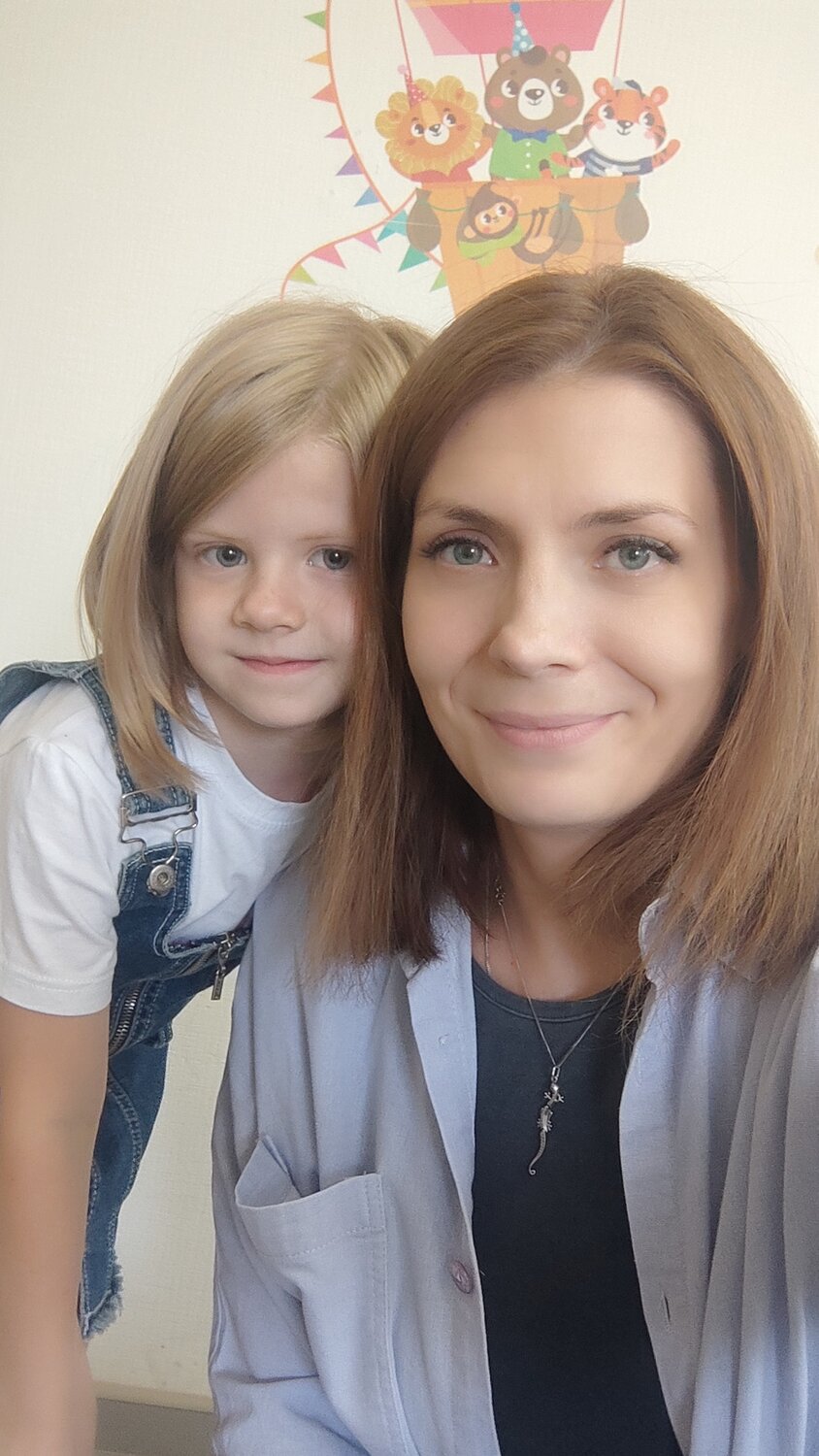 лиза карпова дочь екатерины волковой, екатерина волкова дочь, дети екатерины волковой, девушка, рарий анастасия викторовна