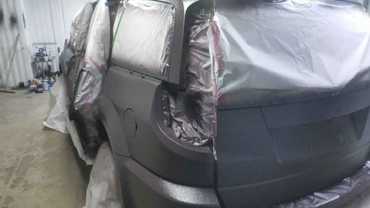 Покраска автомобиля "раптором"