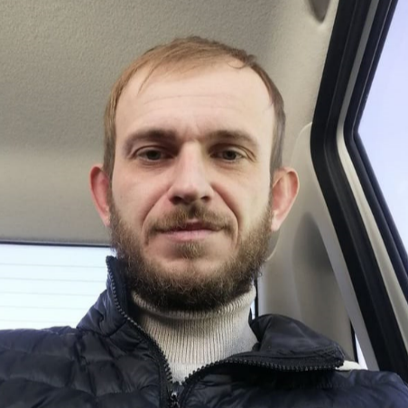 Слава Иванов