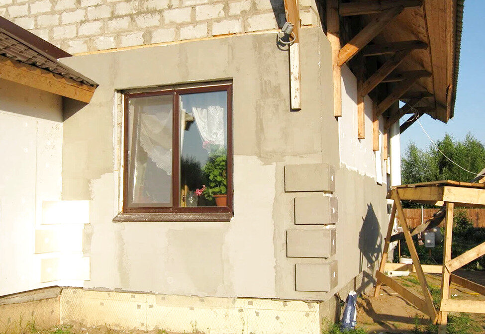 штукатурка фасада дома, штукатурка наружных стен, утеплить дом из газобетона снаружи, подготовка фасада под штукатурку, фасад штукатурка