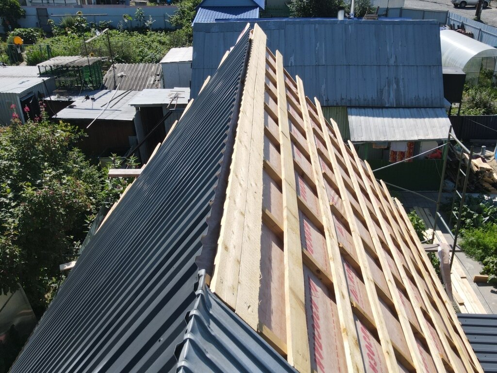 кровельные работы, монтаж кровли, кровля крыши профнастилом, замена кровли, монтаж крыши