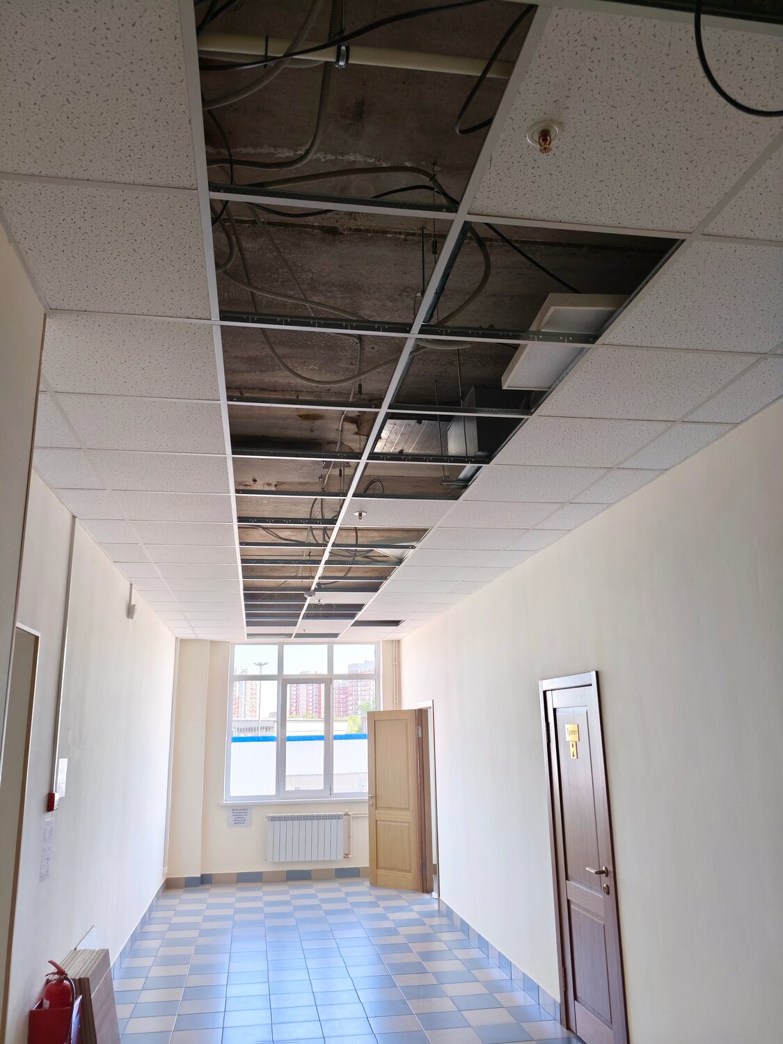 монтаж потолка армстронг, потолки типа армстронг, подвесной потолок армстронг, подвесной потолок армстронг монтаж, потолки армстронг