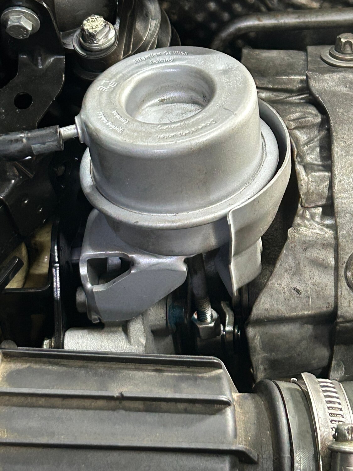 подушка двигателя mazda 6, подушка двигателя volvo s80, опора двигателя audi q5, подушка двигателя ford mondeo iv, подушка двигателя мазда 6 gh