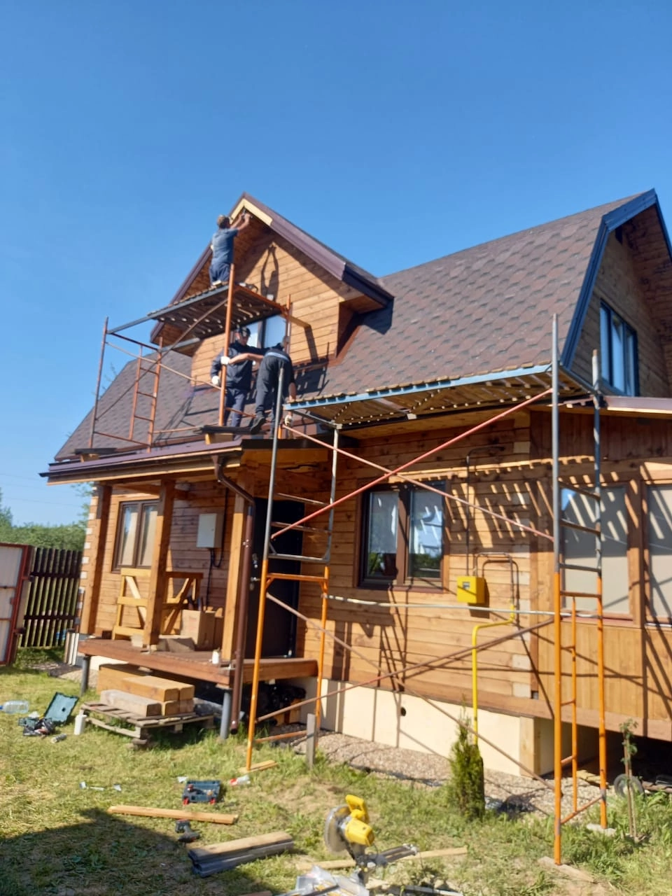 строительство загородного дома, кровельные работы, фасадные работы, загородный дом, деревянные дом