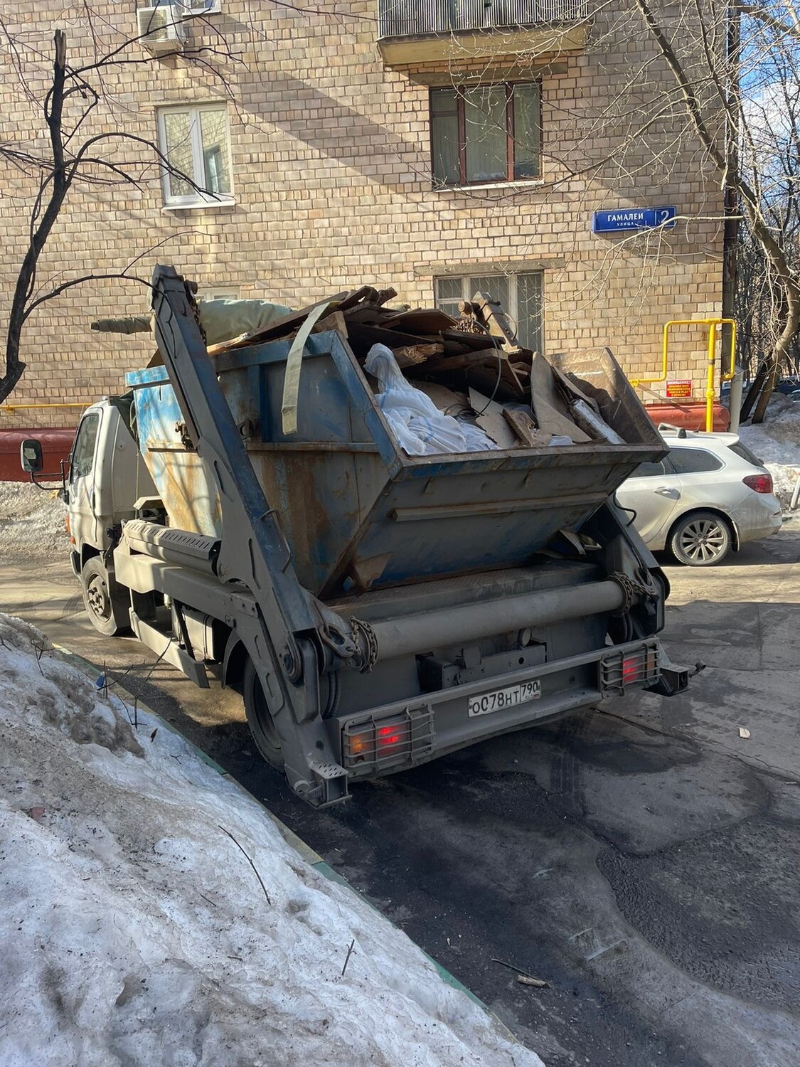 вывоз мусора, вывоз тбо, вывоз строительного мусора, машина мусоровоз, мусоровоз спецтехника