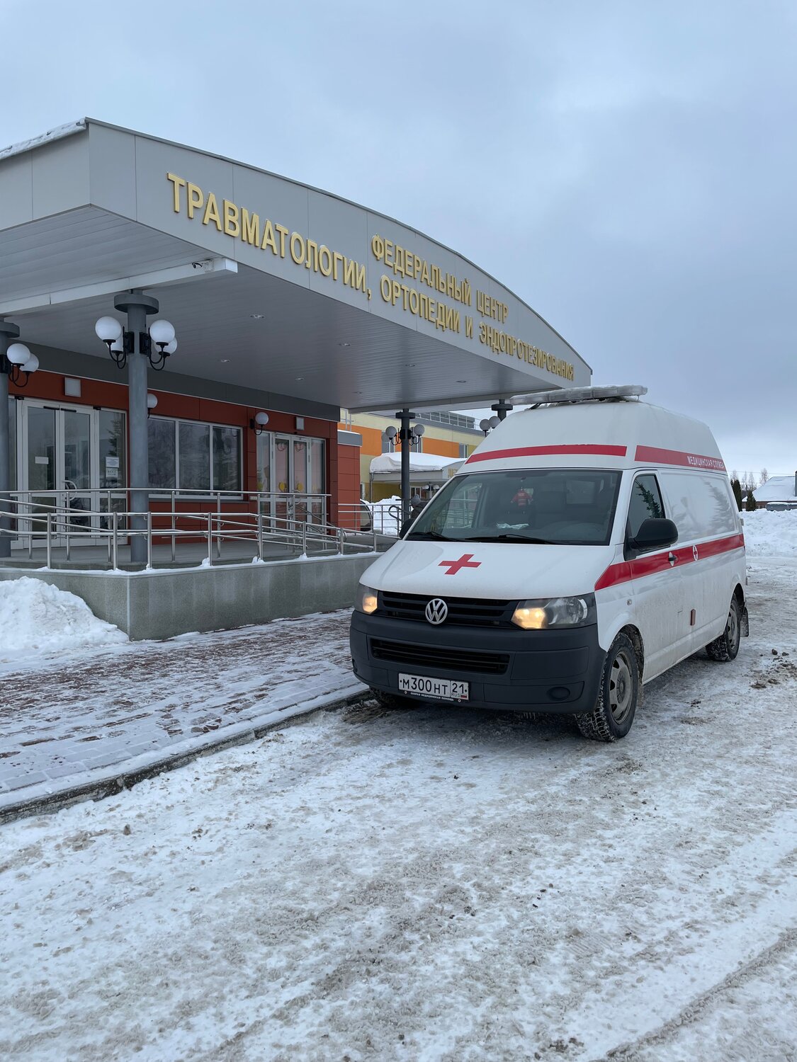 скорая volkswagen transporter, скорая фольксваген транспортер, скорая помощь фольксваген, машина скорая помощь, скорая фольксваген кадди