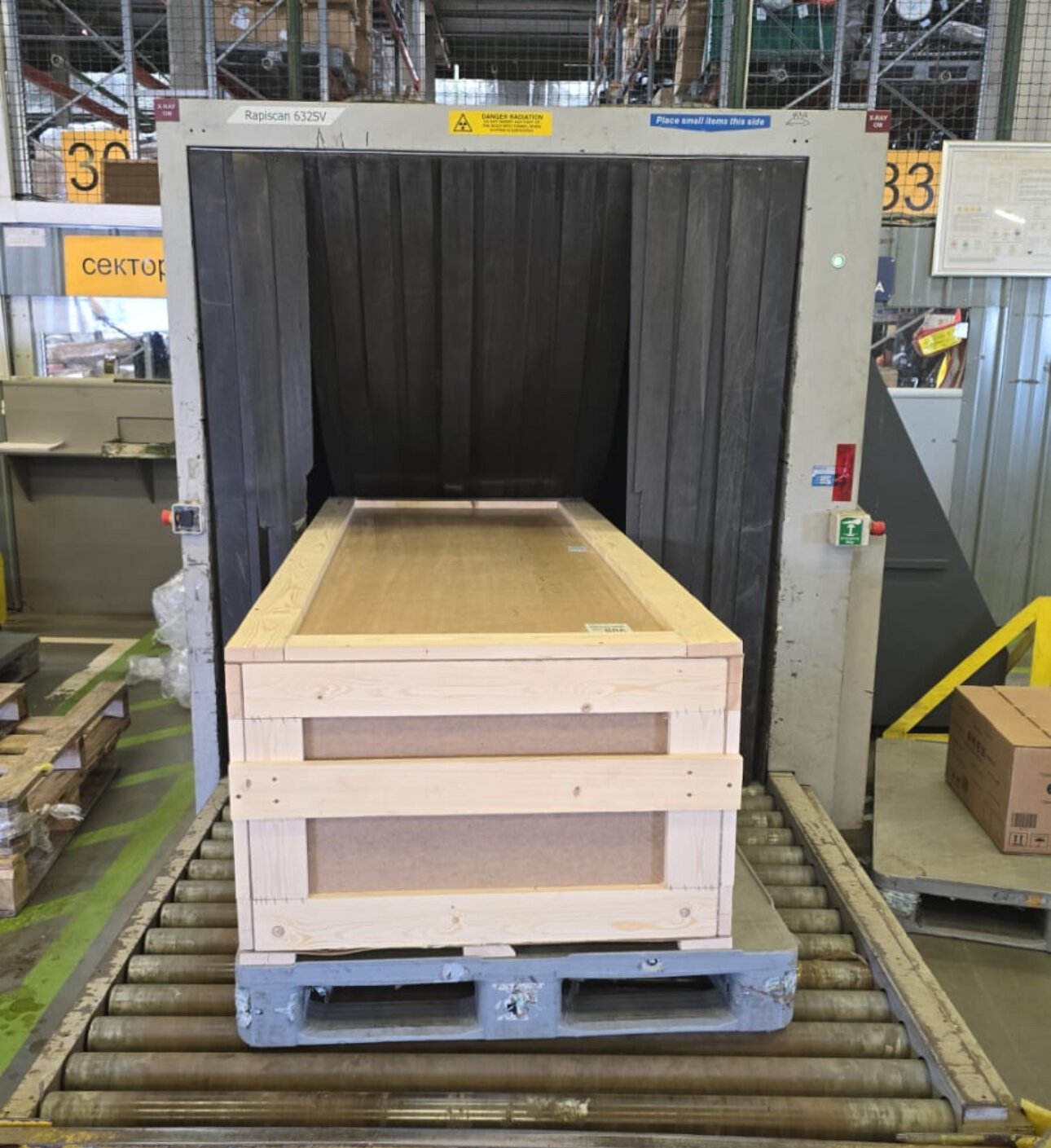 контейнер для перевозки, цинковый гроб груз 200, деревянная упаковка, перевозка груза 200, груз 200 ритуальные услуги