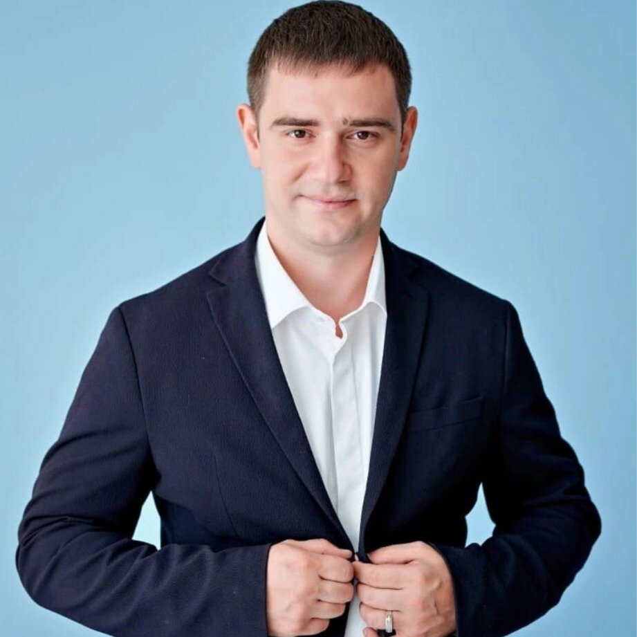 Александр Светиков