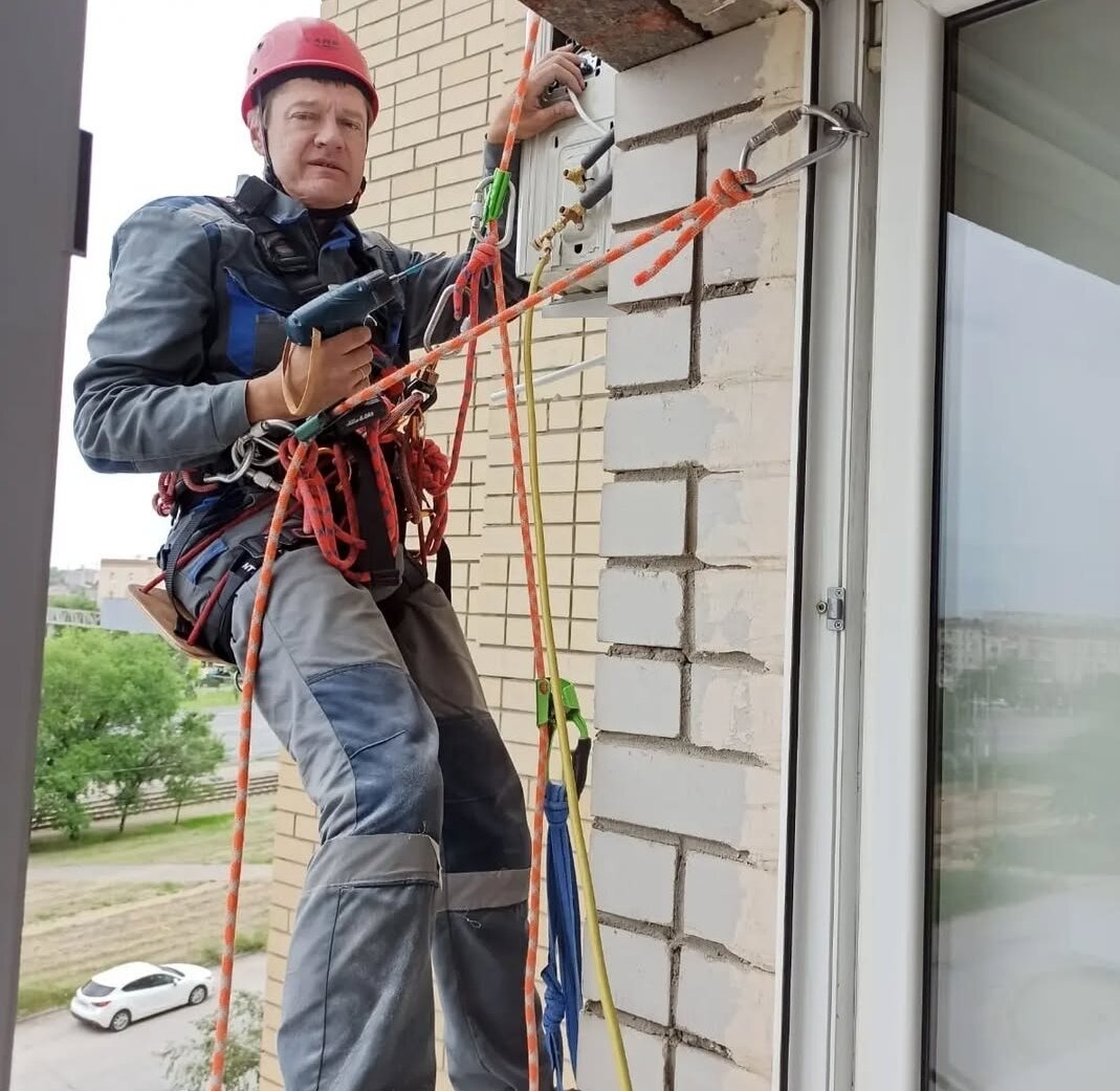 промышленный альпинизм, промышленные альпинисты, высотные работы, монтажник высотник, фасадные работы