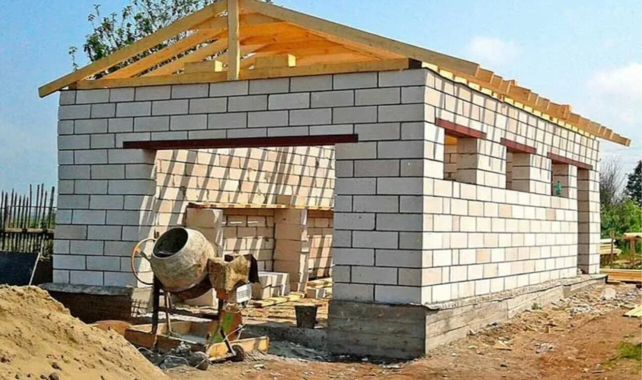 гараж из пеноблока, построить гараж из пеноблоков, гараж из газосиликатных блоков, гараж из газобетона, стройка гаража из пеноблоков