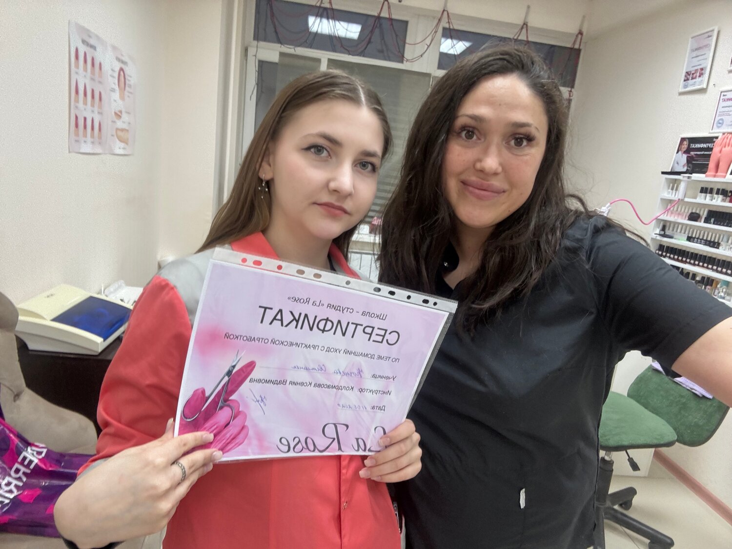 маникюр, обучающие курсы, курс по наращиванию ресниц, обучение маникюр, брови обучение