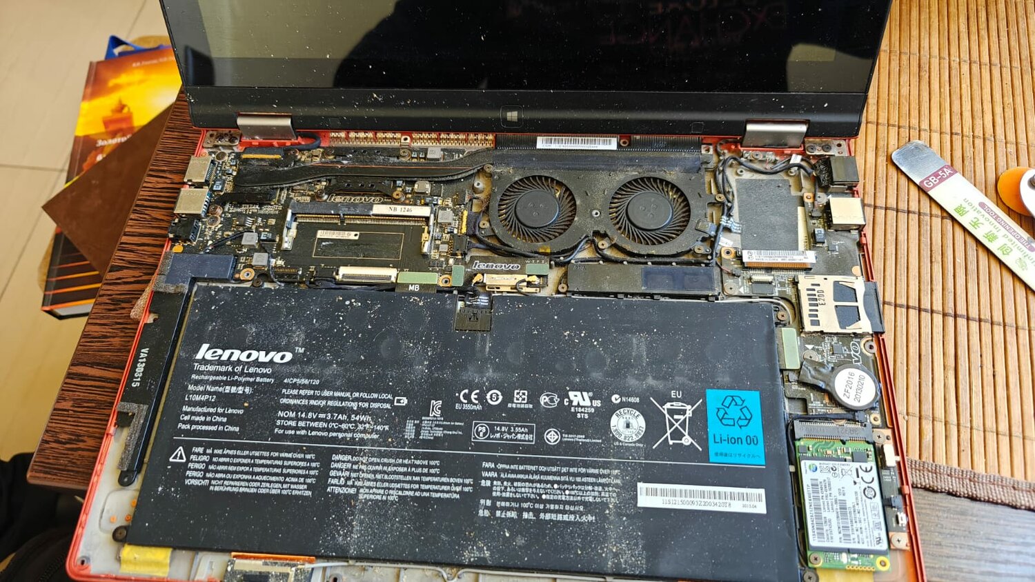 lenovo yoga, в ноутбуке, компьютер, ноутбук lenovo, lenovo yoga 2