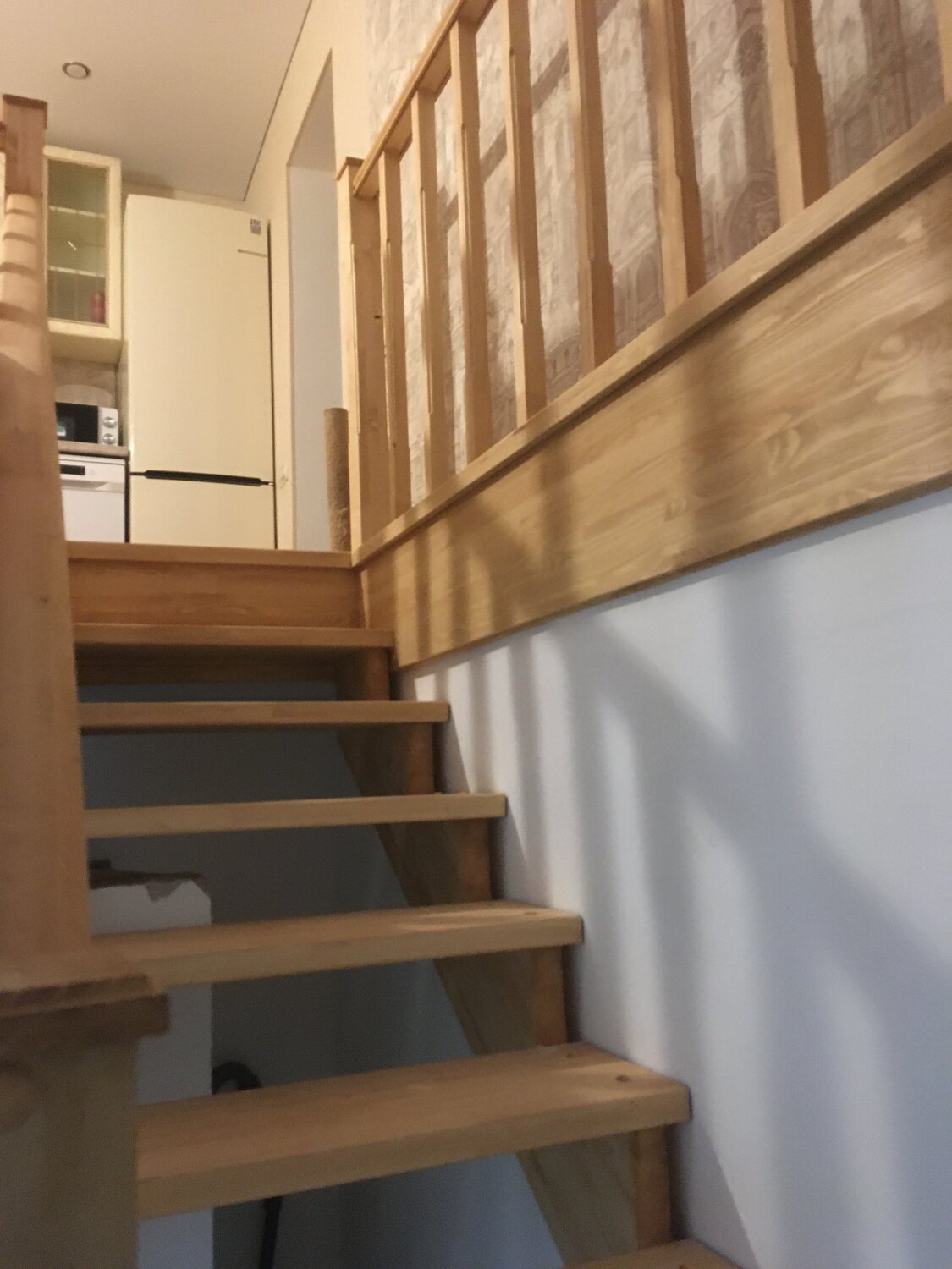 деревянная лестница, дом 🏡, лестниц, лестница в дом, лестница с поворотом