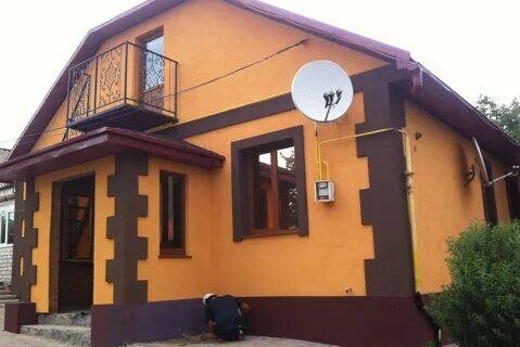 фасады домов покраска, фасады домов короед, отделка фасада короедом, фасад дома короед, фасадная штукатурка полимер короед