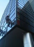 промышленный альпинизм, промышленные альпинисты, мойка фасада, остекление фасада, фасадные работы