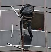 монтажник вентилируемых фасадов, монтаж вентилируемого фасада, фасадные работы, утепление фасада, крепление фасадных альпинистов