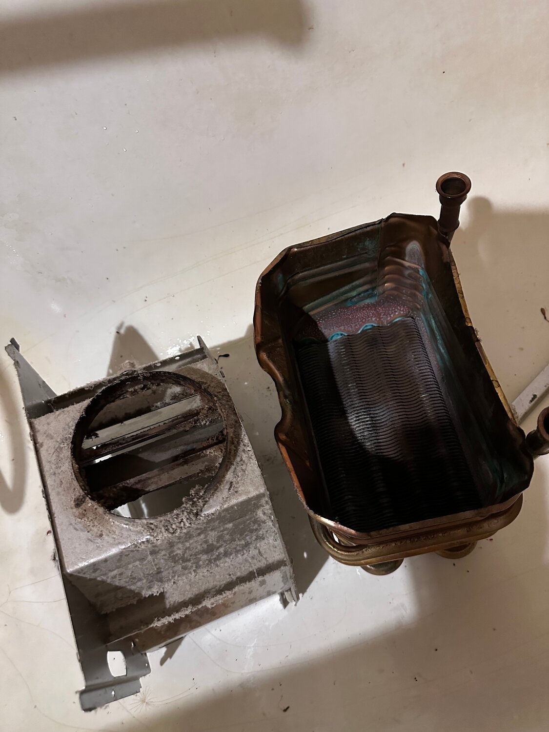 теплообменник газовой колонки, газовая колонка нева прогорание теплообменника, теплообменник нева 4511, теплообменник для газового котла, теплообменник котла
