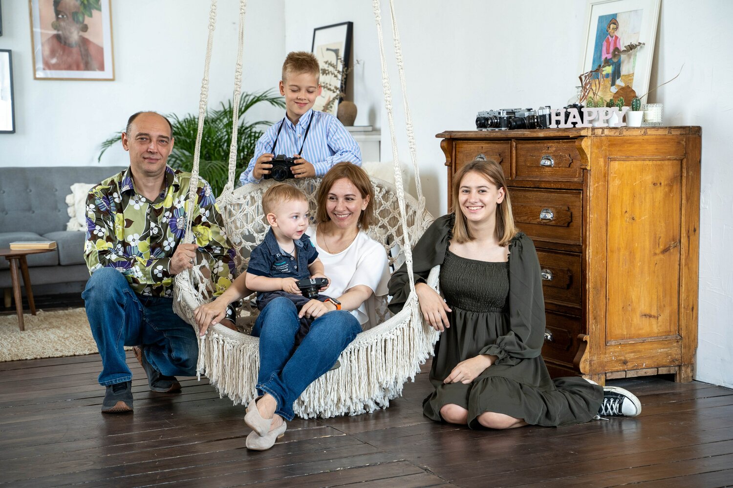 семейная фотосессия, семейная фотосессия в студии, семейная фотосессия в студии с детьми, студии для фотосессии, фотостудии