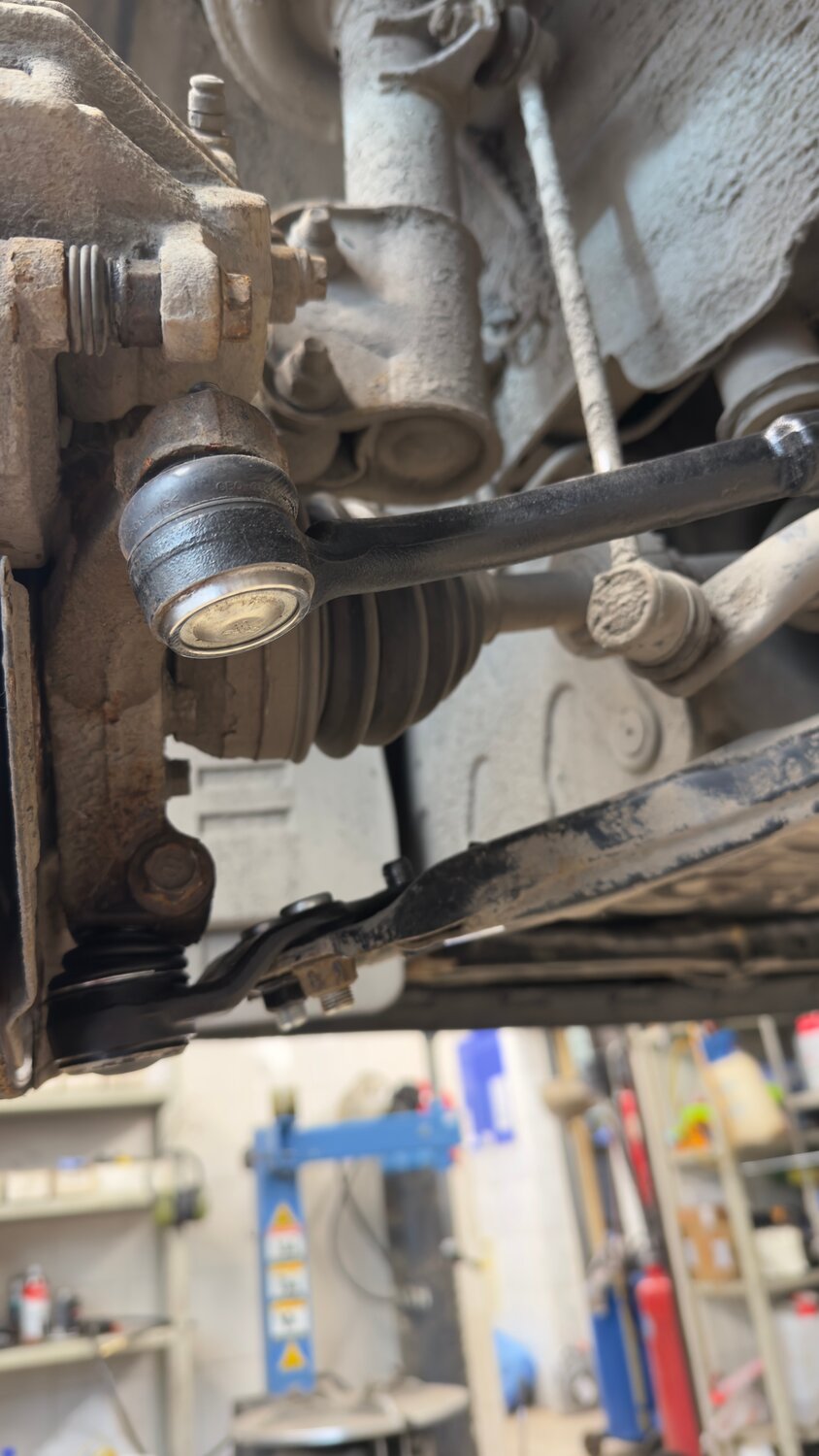 замена рулевого наконечника, рулевой наконечник опель астра, рулевые наконечники ниссан ноут, замена рулевого наконечника хендай солярис, рулевой наконечник hyundai accent