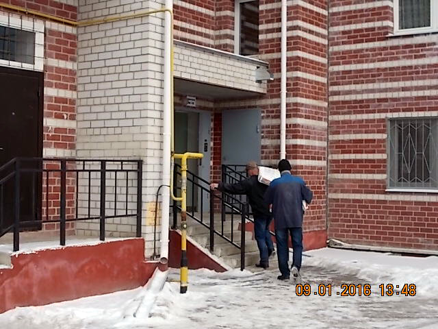 многоквартирные дома, двери подъезда, вход в подъезд, жилищно коммунальное хозяйство, подъезд