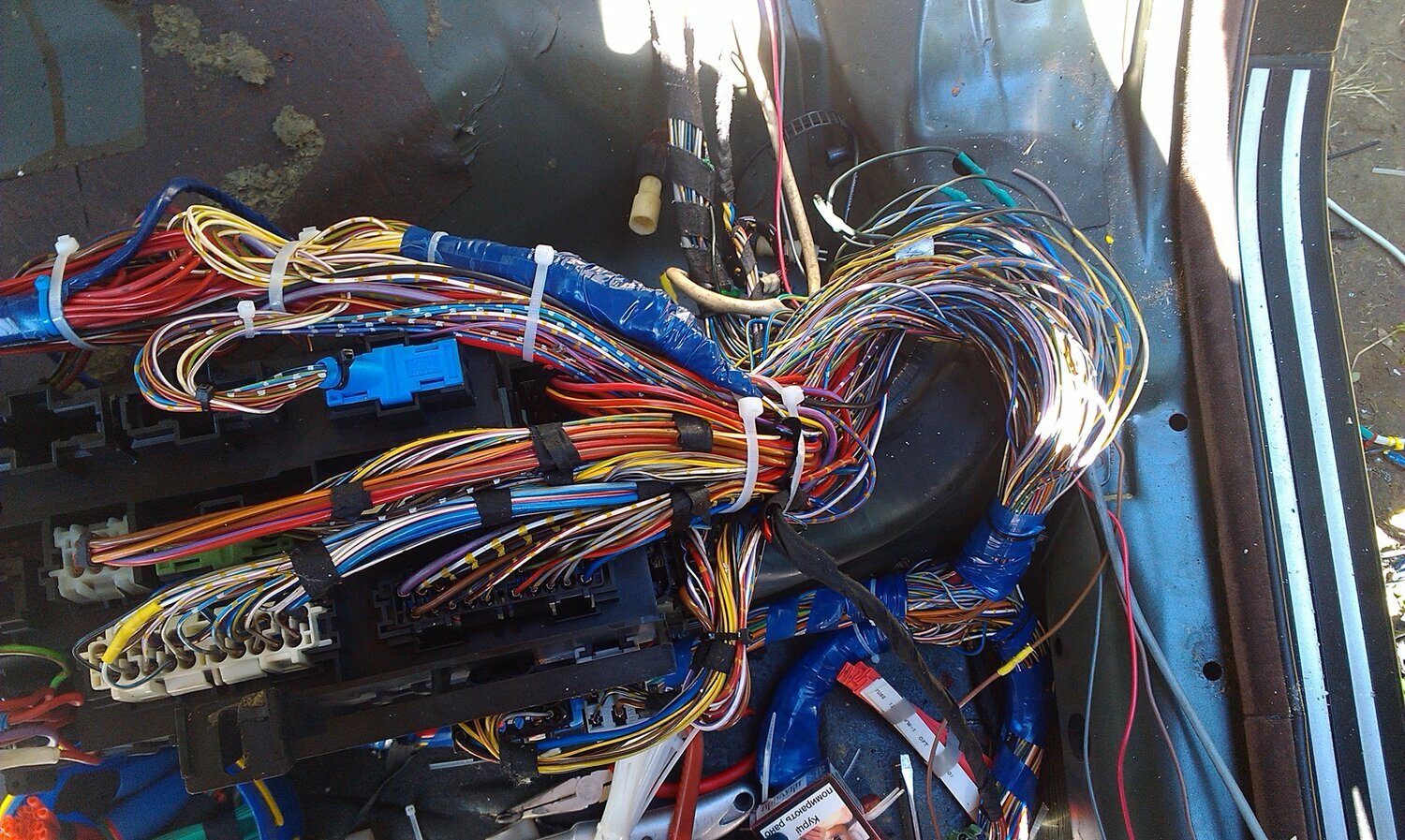 салонная проводка е36, салонная проводка бмв е34, электрика автомобиля, салонная хай проводка бмв е34, автомобильная проводка