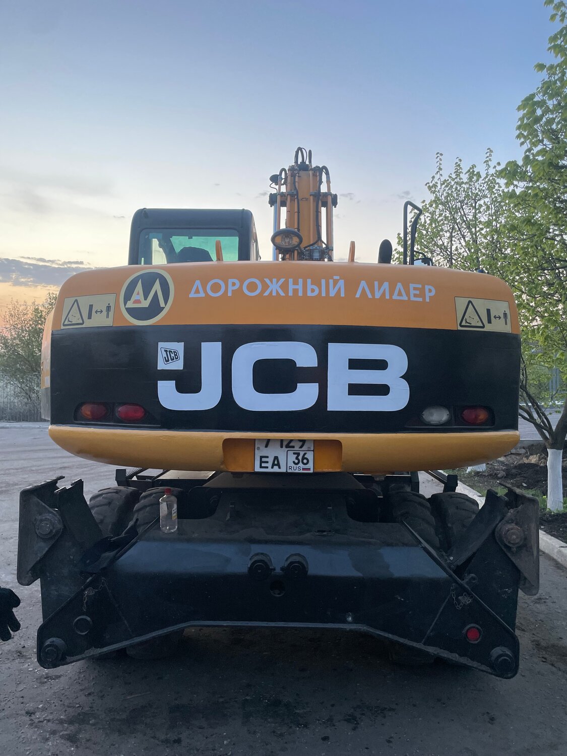 jcb 160, колесный экскаватор jcb, jcb экскаватор, экскаватор jcb js 160 w, полноповоротный экскаватор колесный