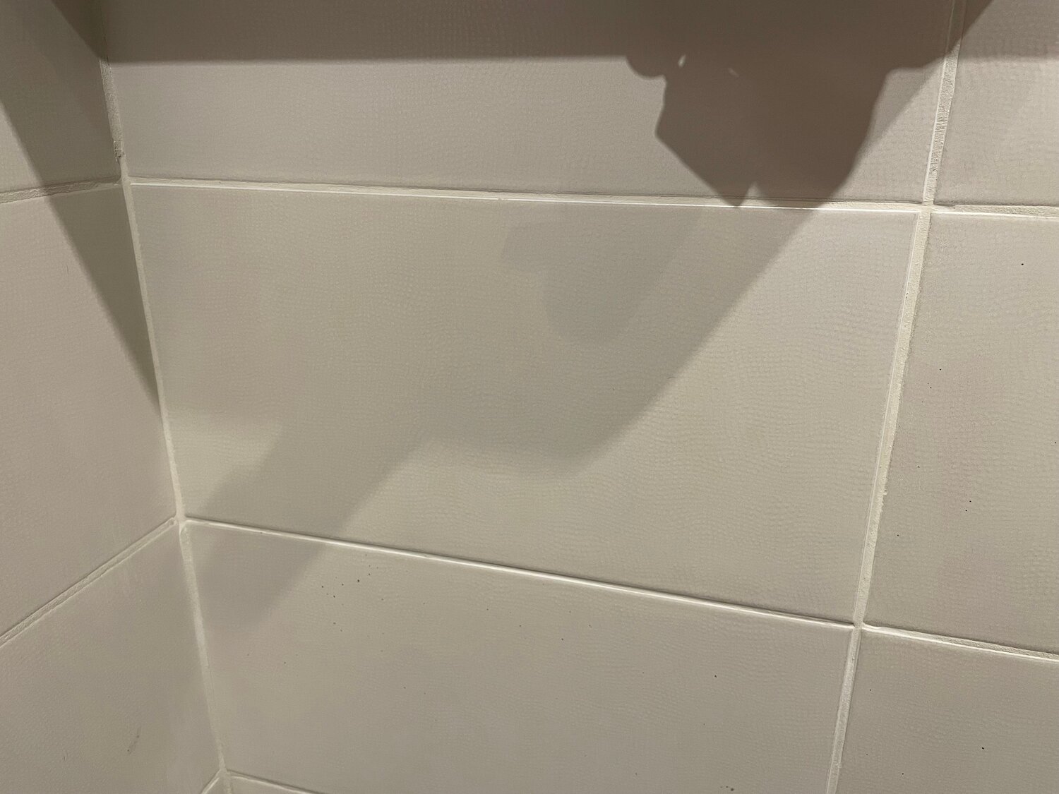 плитка в ванной, затирка швов плитки в ванной, плитка ванная, дизайн плитки в ванной, ванная