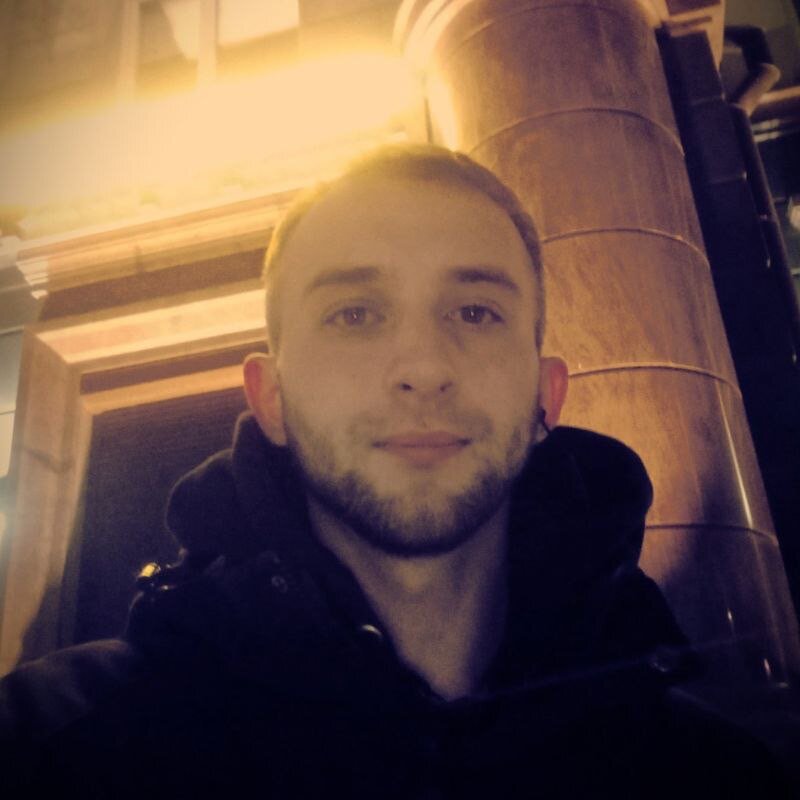 Олег Ушаков