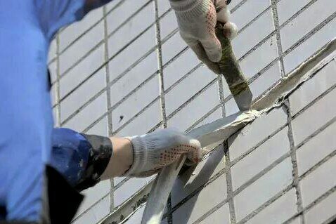 замазка межпанельных швов, герметизация межпанельных швов, герметизация швов в панельном доме, межпанельные швы, заделка межпанельных швов