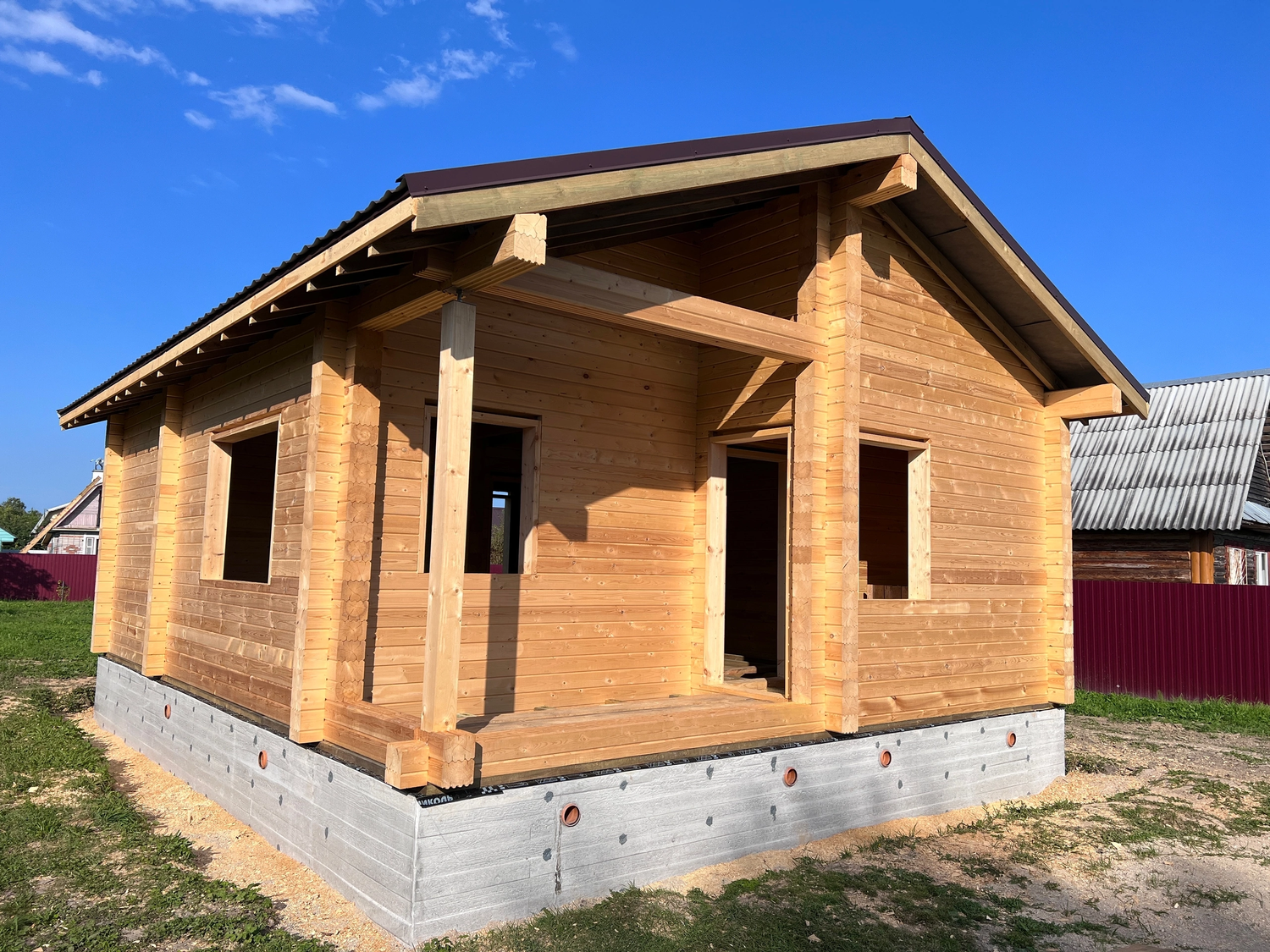 деревянный дом из бруса 150х150, дома из профилированного бруса, дома из бруса, строительство дома из бруса, строительства дома