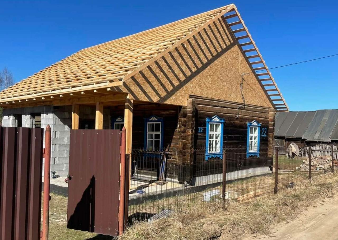реконструкция старых домов, реконструкция старого деревянного дома, новая крыша на старый деревянный дом, дом в, строительства дома