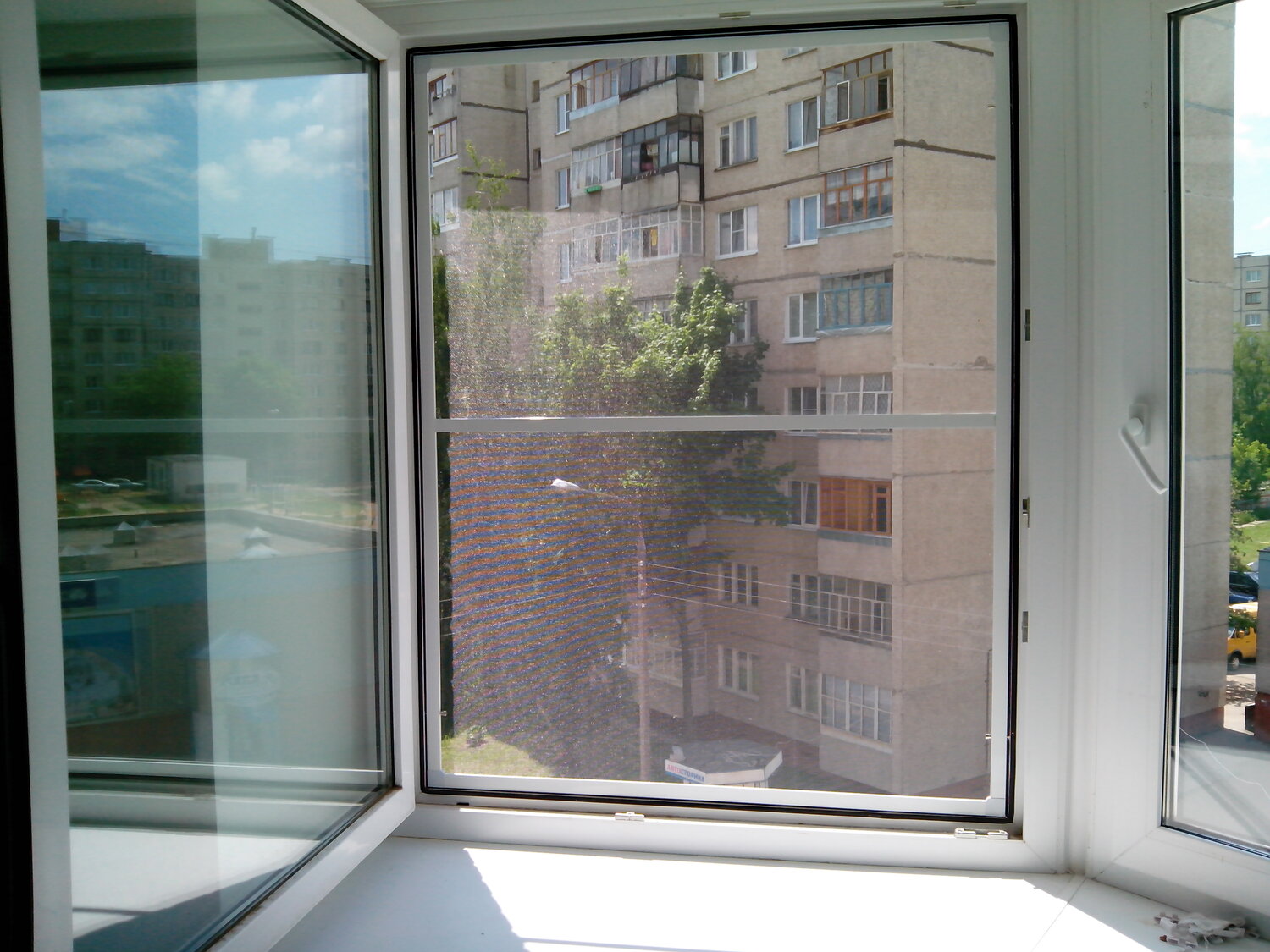 пластиковое окно, москитная сетка на окна чебоксары, окна, москитная сетка, 467 серия отделка балкона алюминиевая конструкция окон