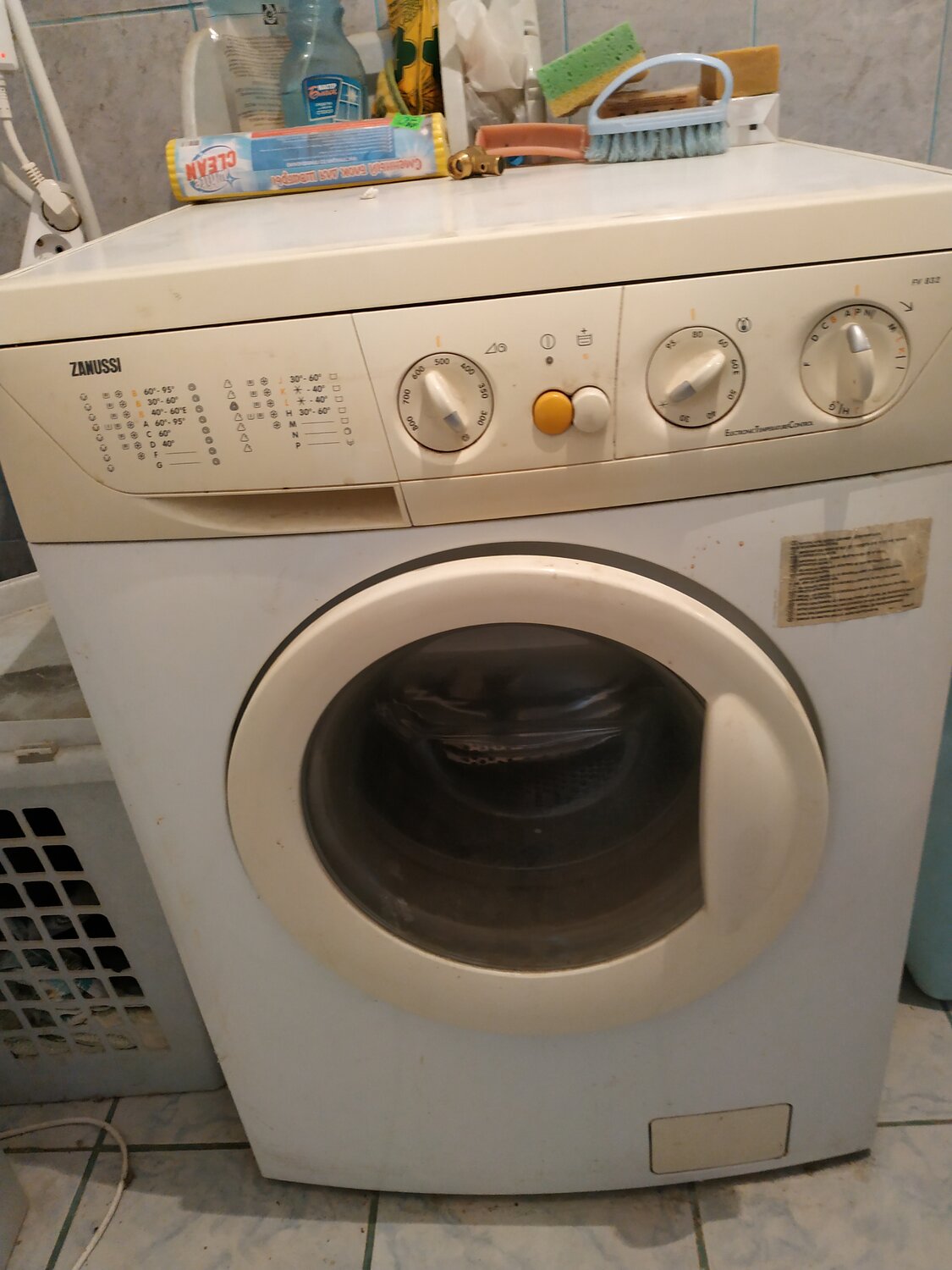 бытовая техника, техника, zanussi, zanussi f802v, стиральная машина zanussi fv 832