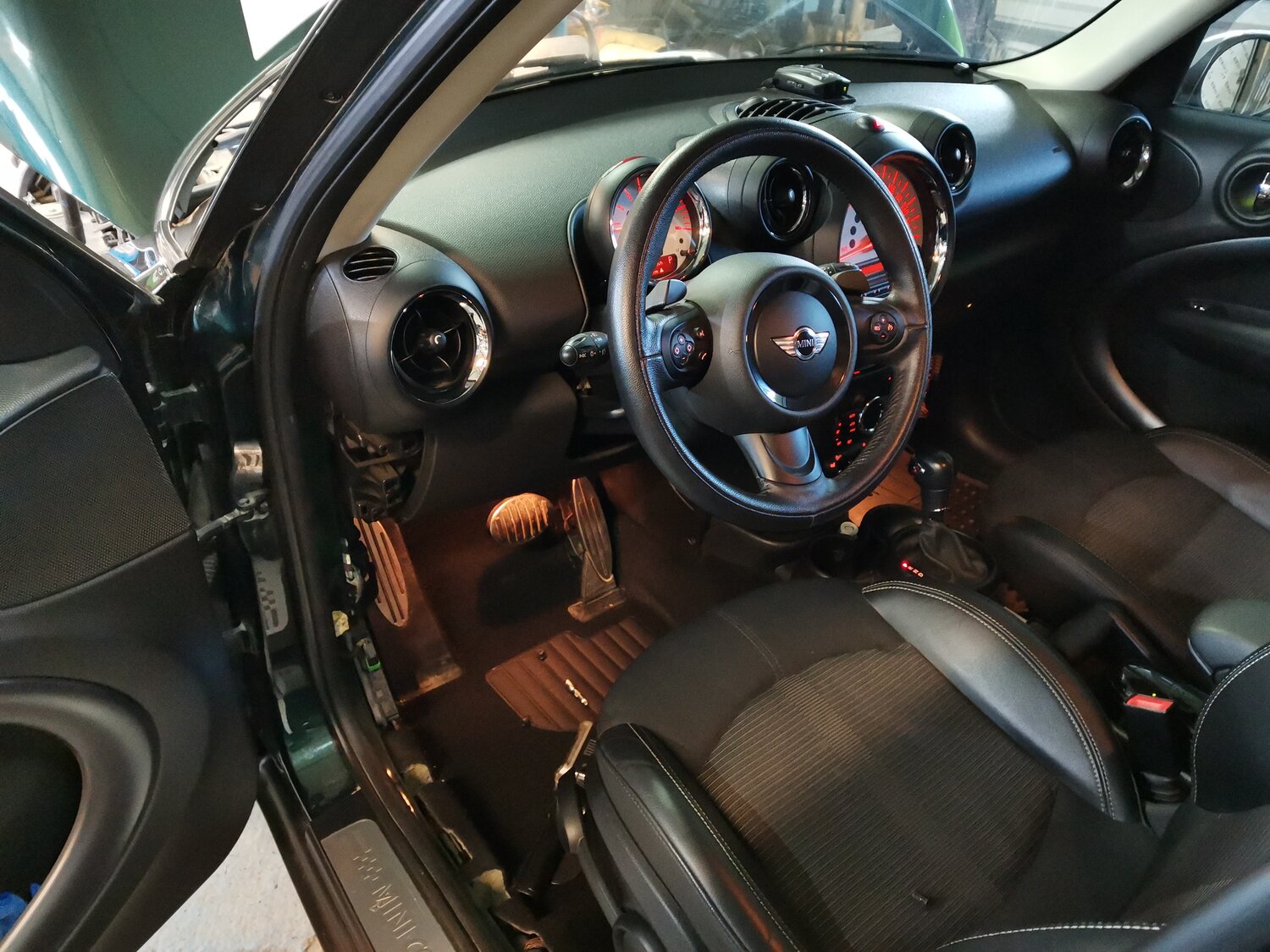 mini cooper s салон, mini cooper кожаный салон, mini cooper r56 салон черный, автомобиль, MINI Countryman