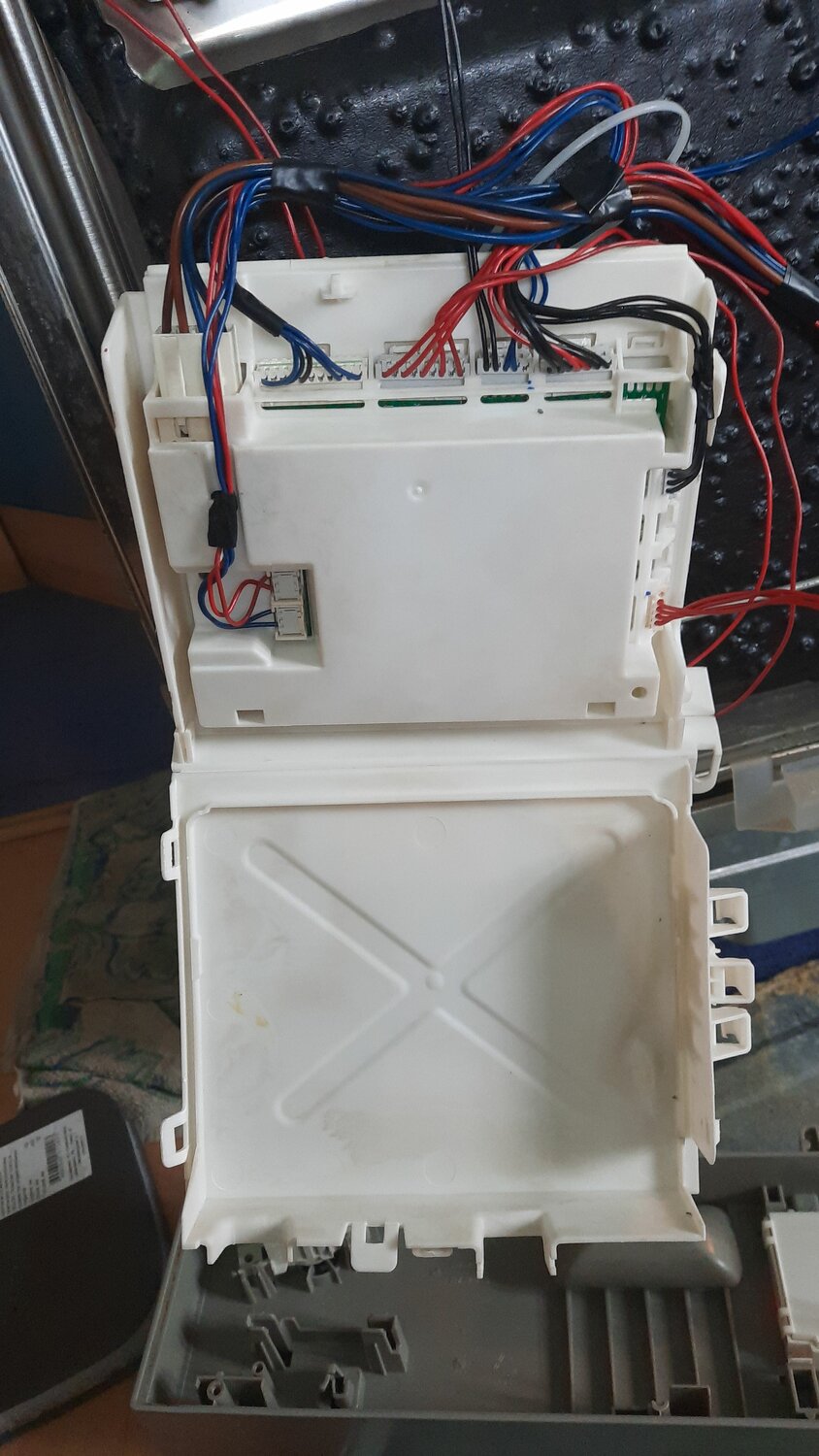 модуль управления пмм bosch 9000727477, подключить модуль посудомоечной машины бош, bosch посудомоечная машина, модуль включения посудомоечной машины electrolux, модуль посудомоечной машины bosch распиновка