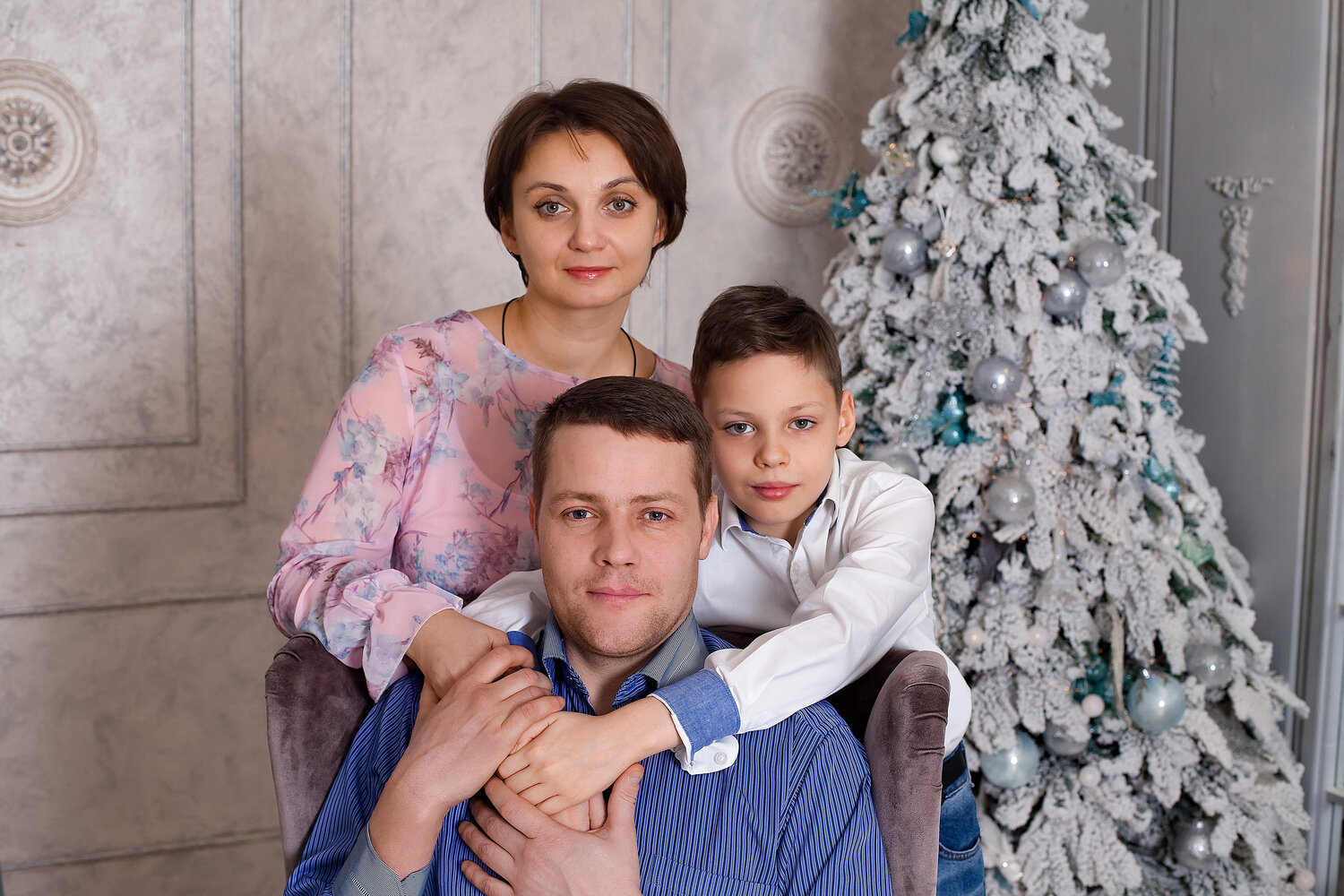 семейная фотосессия, новогодняя фотосессия, фотосессия в студии, человек, фотостудия