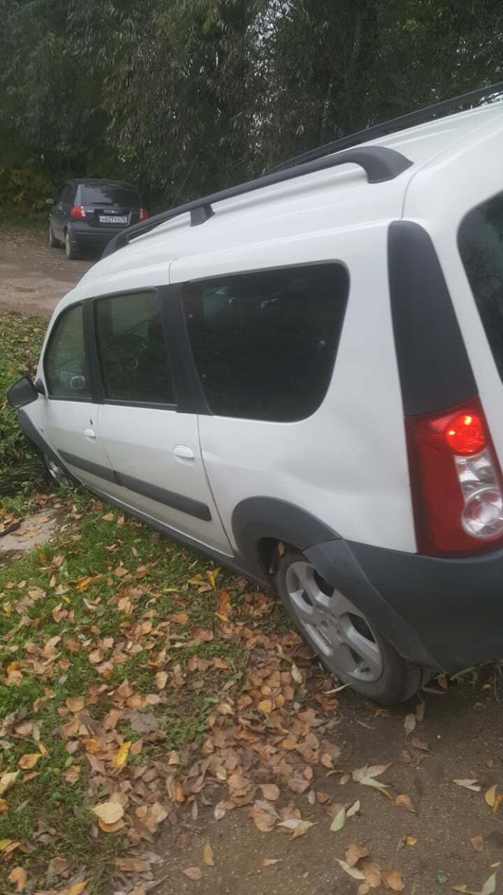 lada largus, лада ларгус 358, лада ларгус ks015l, карбоновая лада ларгус, Dacia Logan I