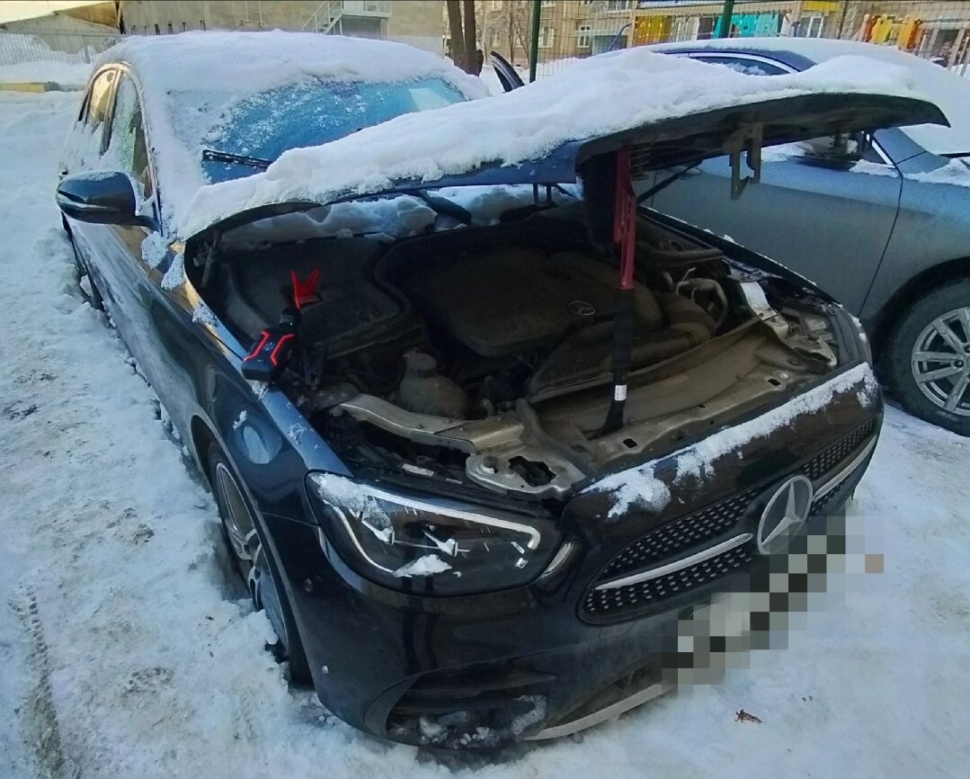 эссенс мерседес бенц 160, белый мерседес бенц, мерседес бенц с 200 2018, автомобиль, чёрный мерседес бенц