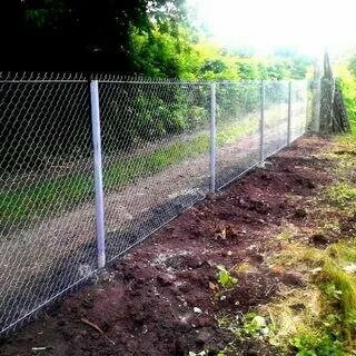 забор из сетки рабицы, забор с сеткой рабицей, сетка рабица на забор, забор из сетки рабица, рабица забор