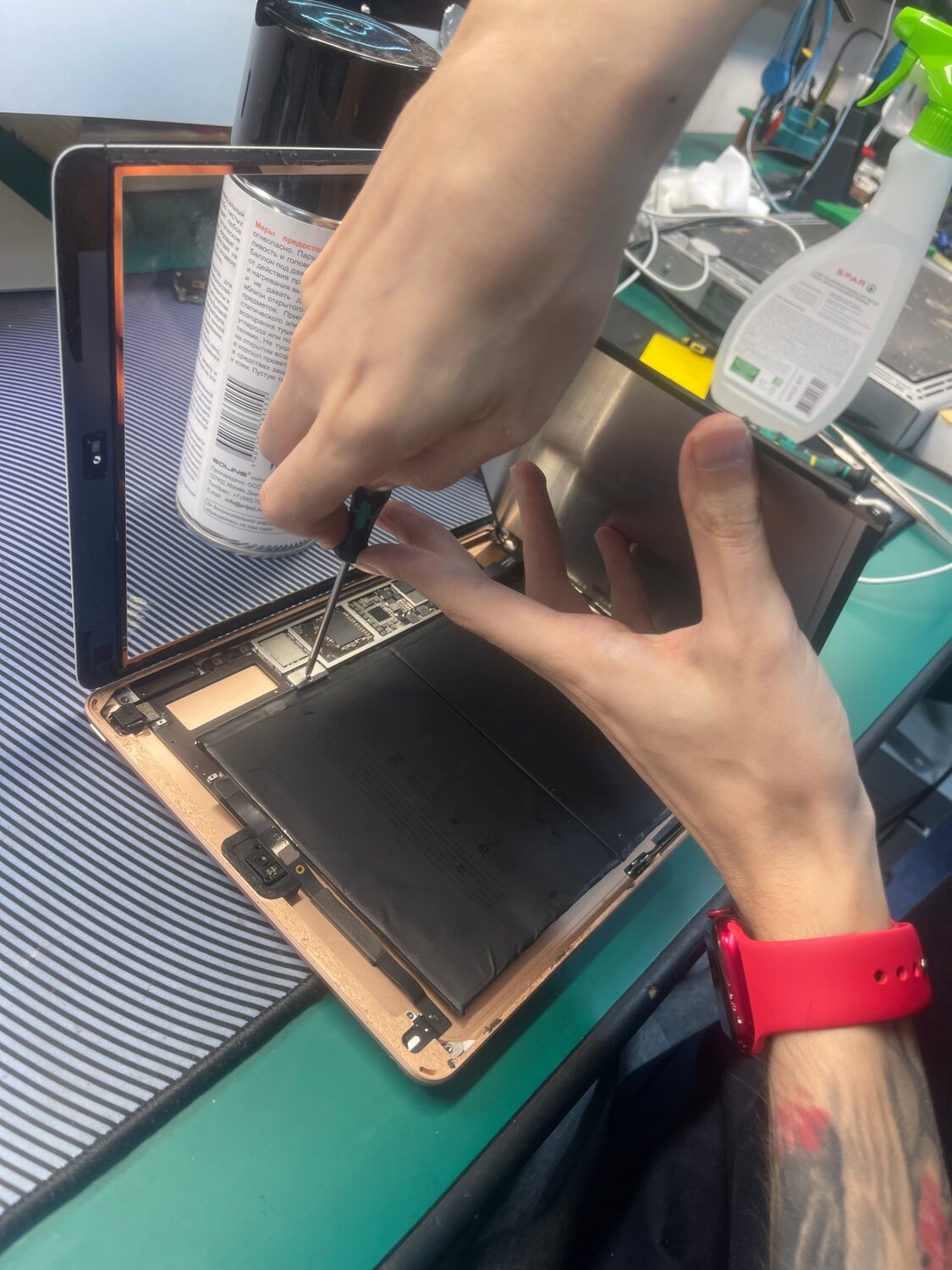 замена дисплея, ремонт планшета, замена экрана, ремонт телефон, в ноутбуке